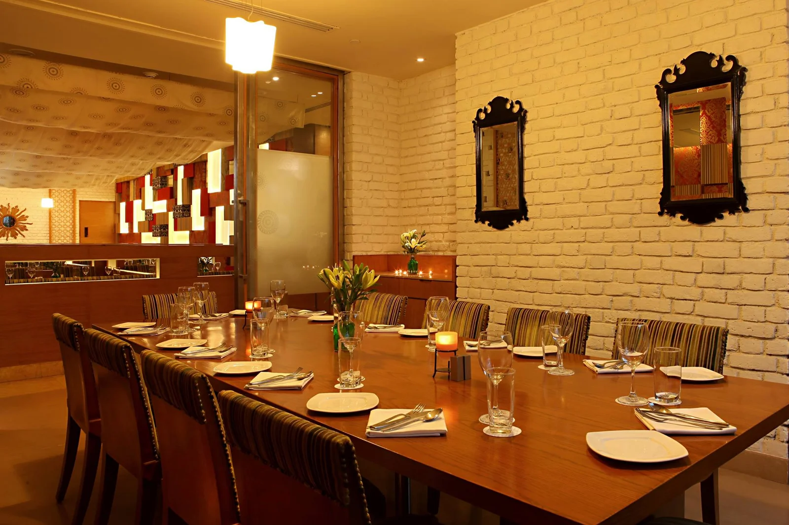 Metropolitan detail 1